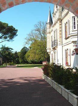 Hotel La Ferrière 3*
