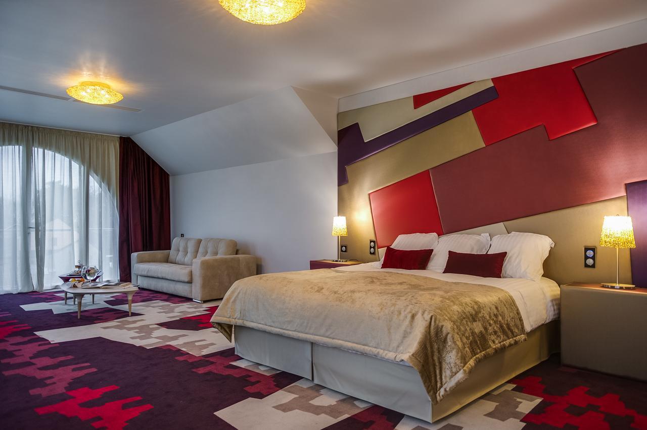 Hotel La Ferrière 3*